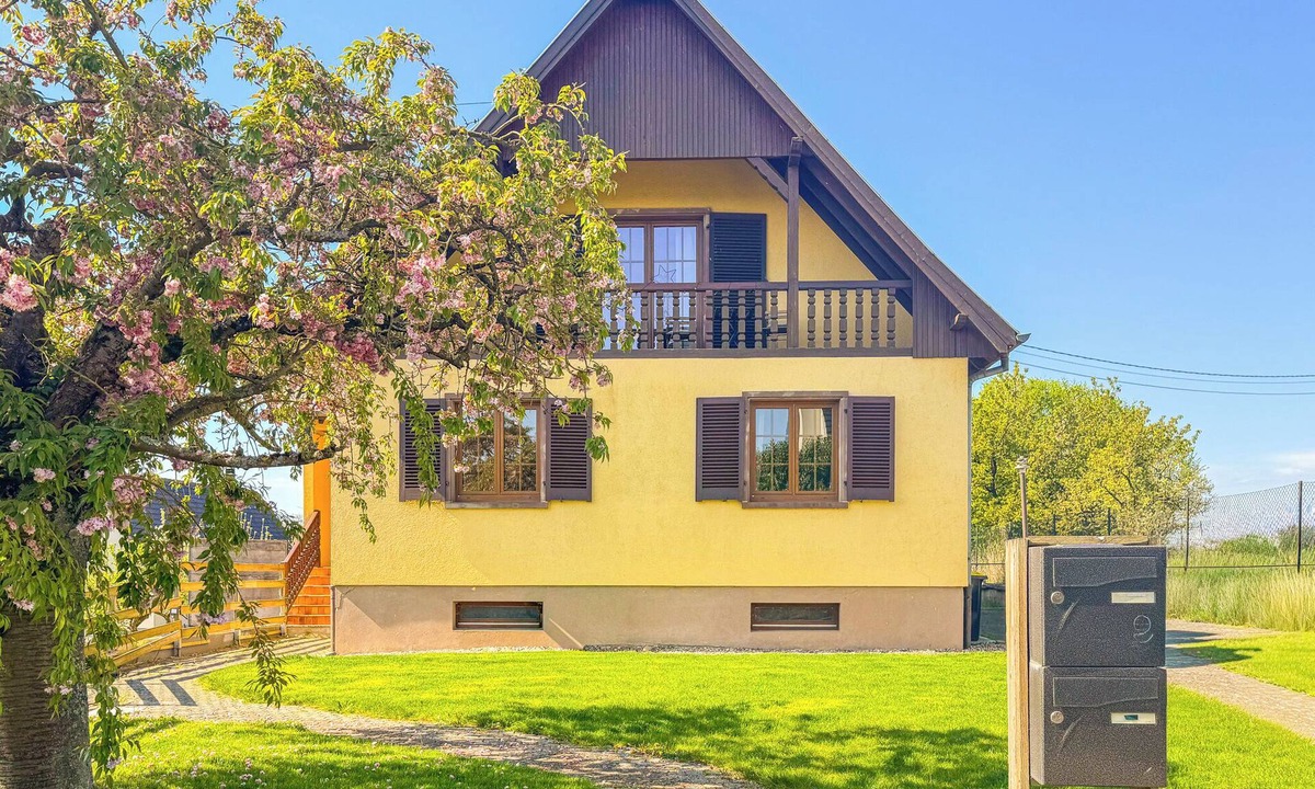 Gingsheim House | Country house 150m², yurt and brazier