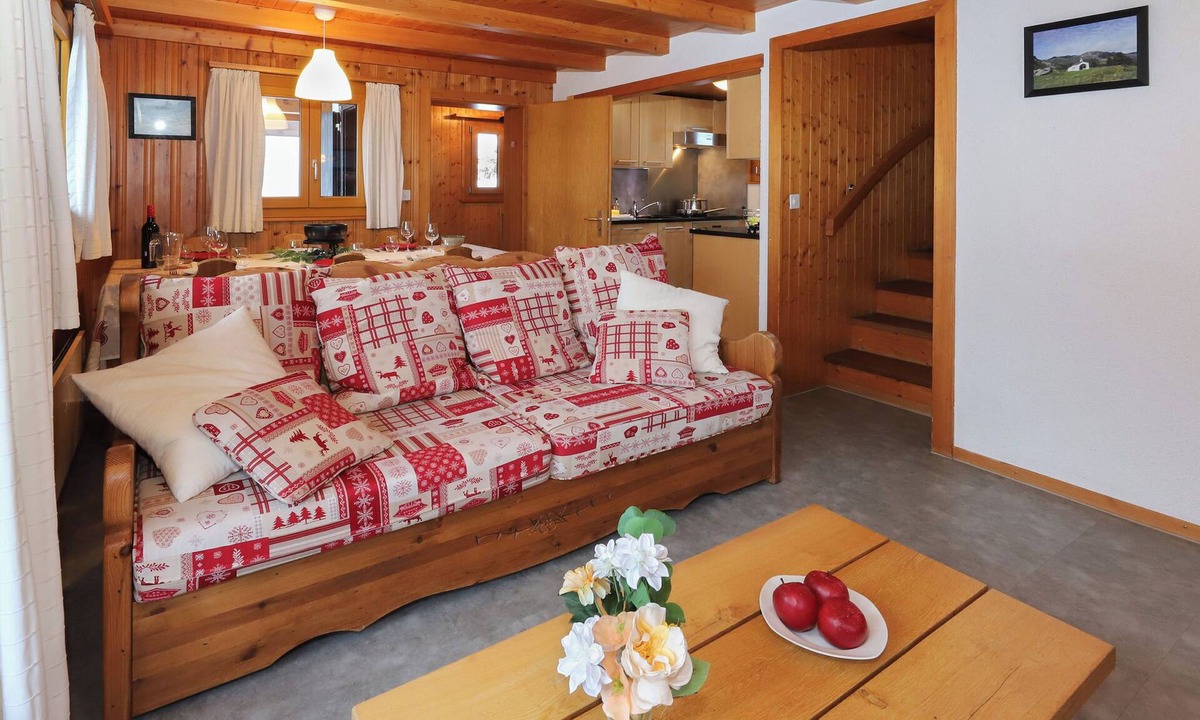 Saint-Pierre-de-Clages House | Coucordin by Interhome