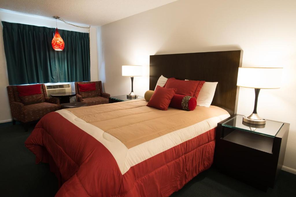 Pullman Hotel | Cougar Land Motel