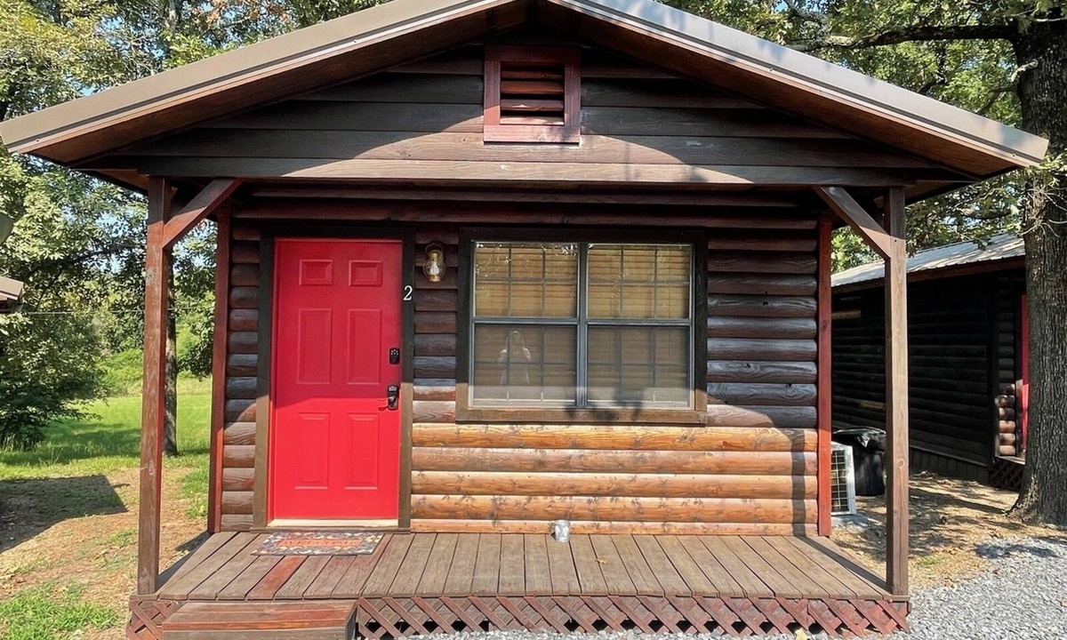Hochatown Cabin | Cougar Run 2 in Hochatown/Broken Bow, OK