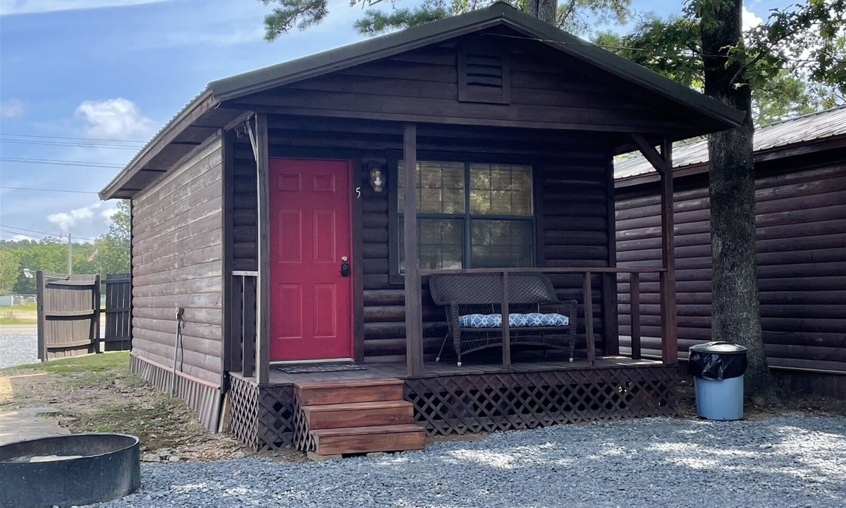 Hochatown Cabin | Cougar Run 5 in Hochatown/Broken Bow, OK