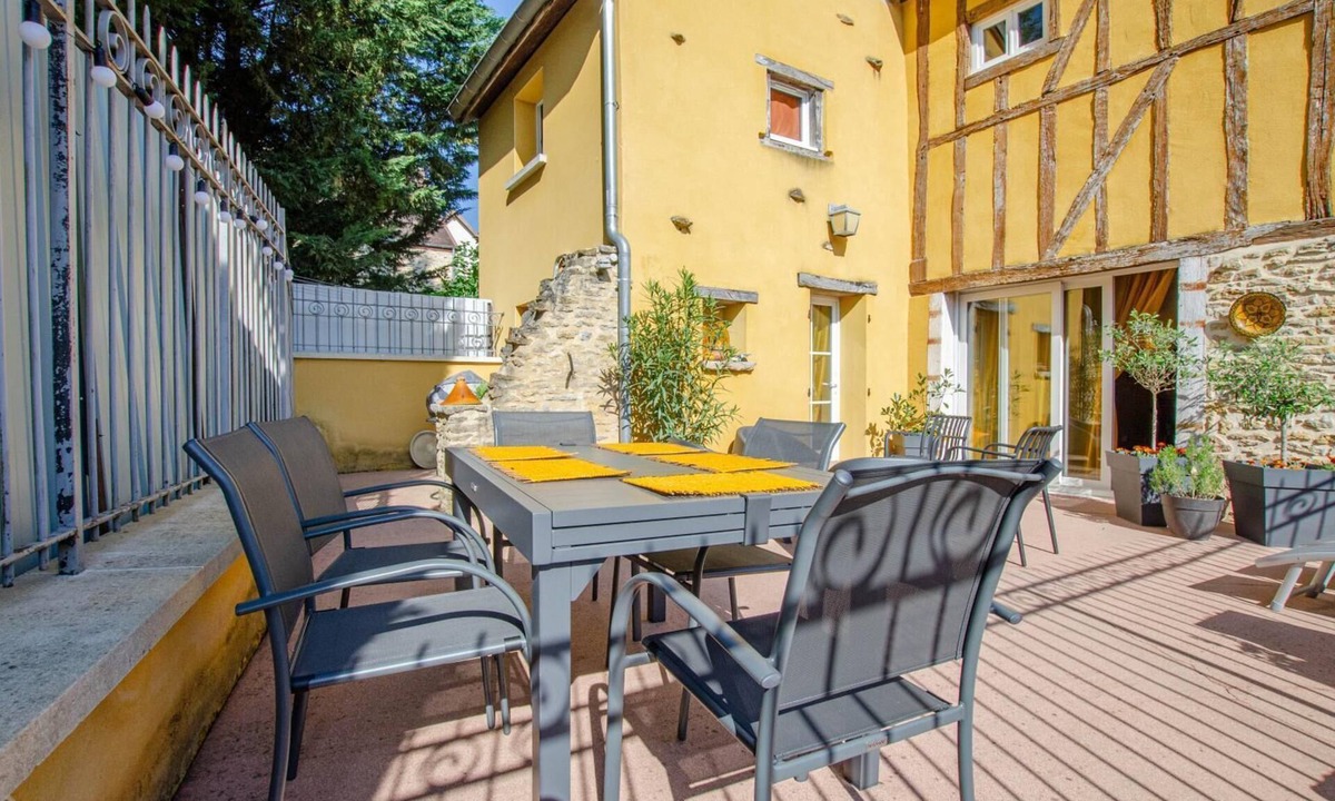 Chaource House | Couleur Safran - CHAOURCE