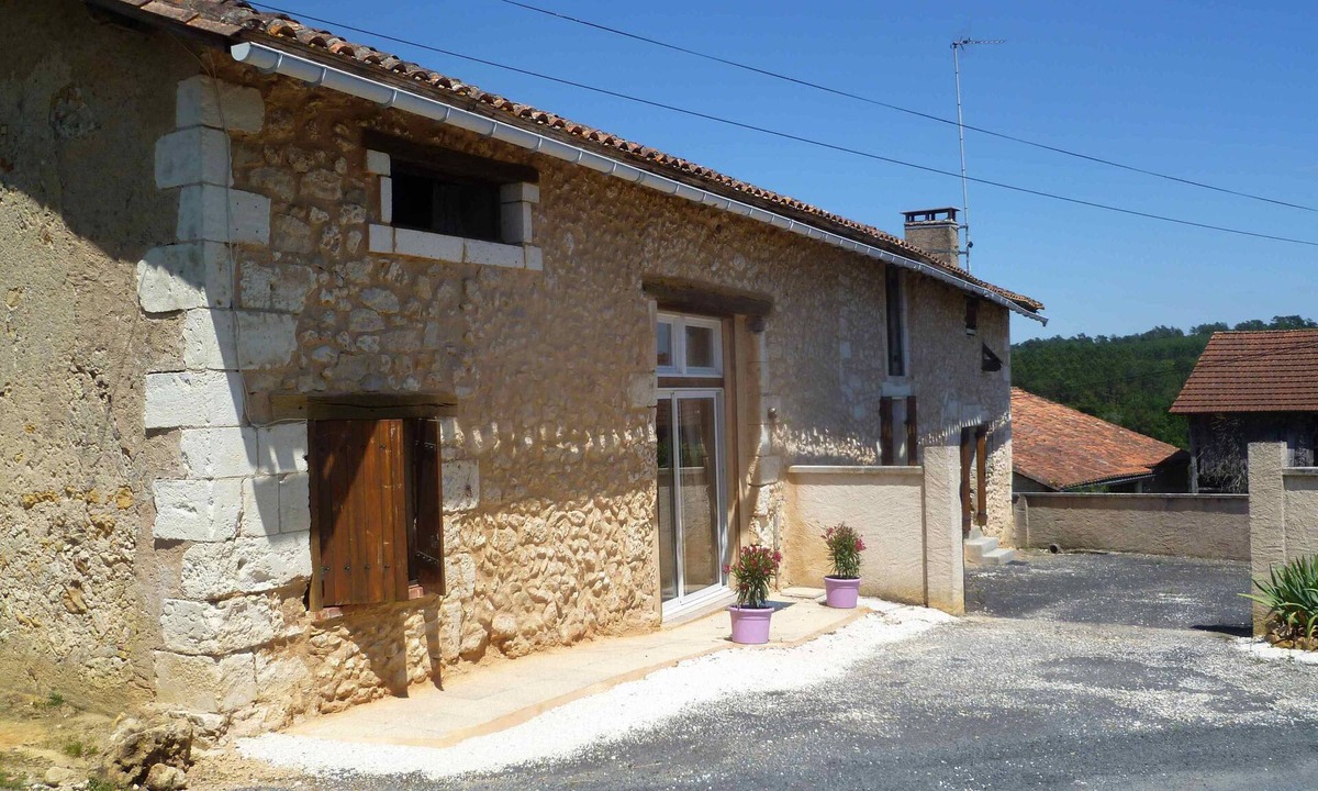 Saint-Germain-du-Salembre House | COUNTRY HOUSE 2-6 PEOPLE IN A QUIET HAMLET