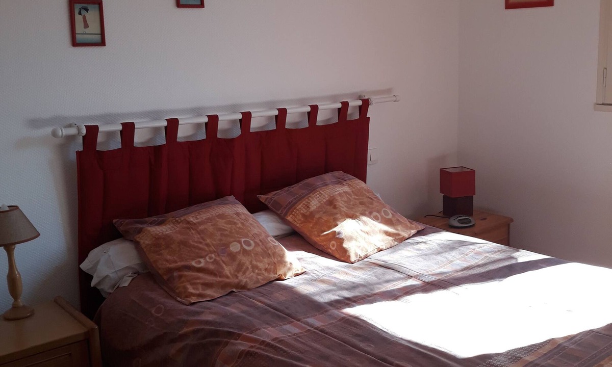 Boussens Apartment | Country apartment close to the forest. You can go for a nice walk,