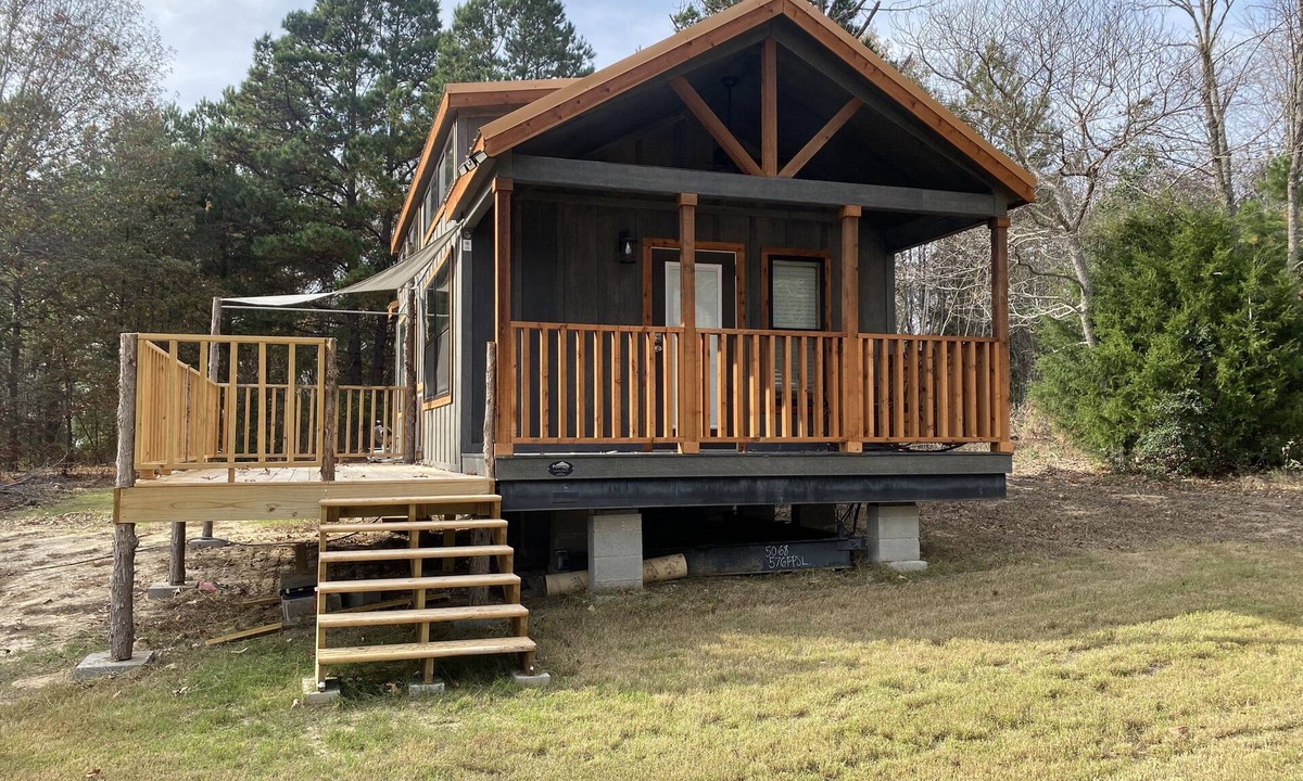 Palestine Cabin | Country Bungalow w/Loft