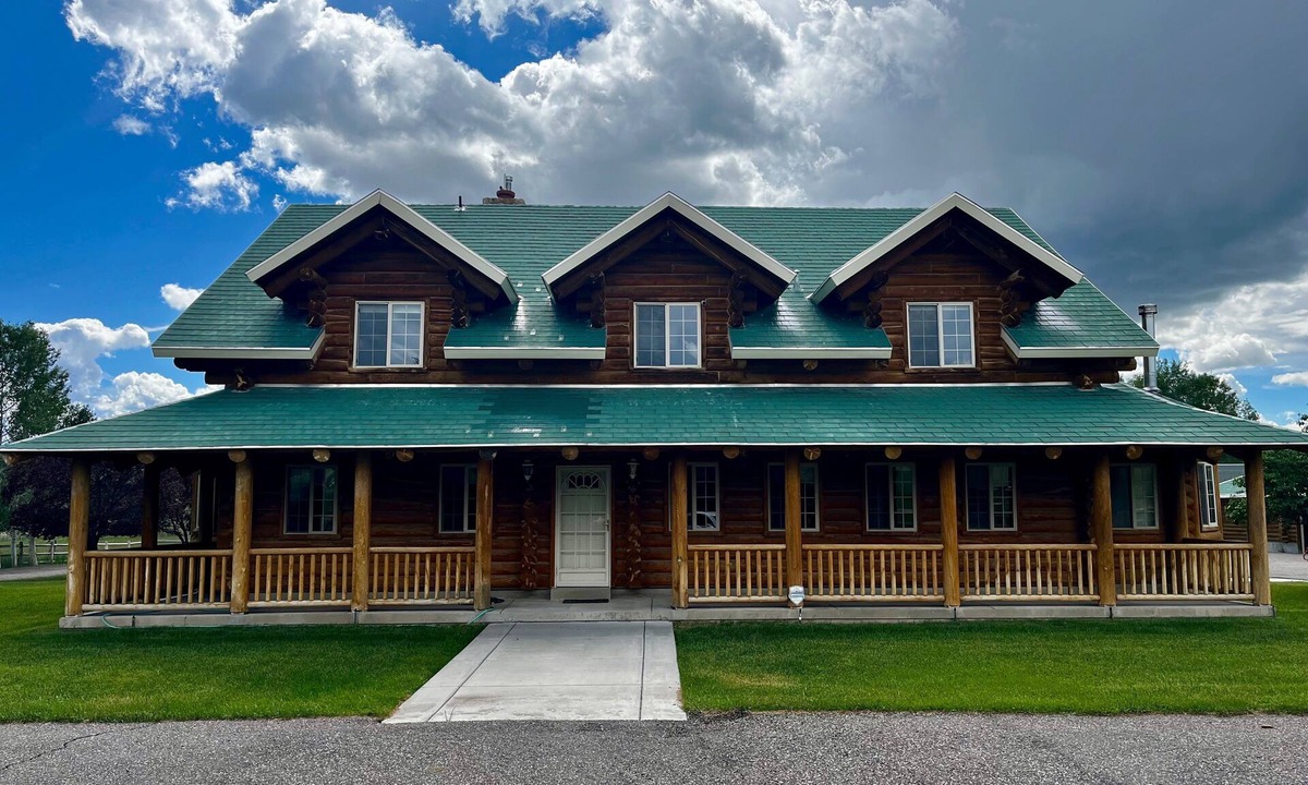 Fairview Cabin | Country Cabin 25 Acres w/pond