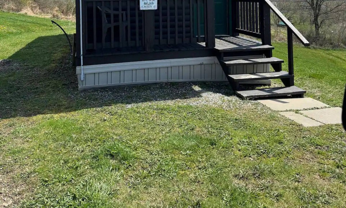 Cowanesque Cottage | Country Cabin Getaway