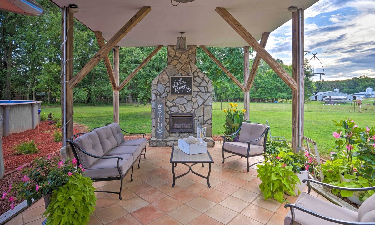 Waxhaw Apartment | Country-Chic Waxhaw Studio w/Pool Access!