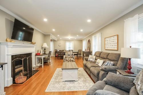 Julian House | Country Comfort Hideaway