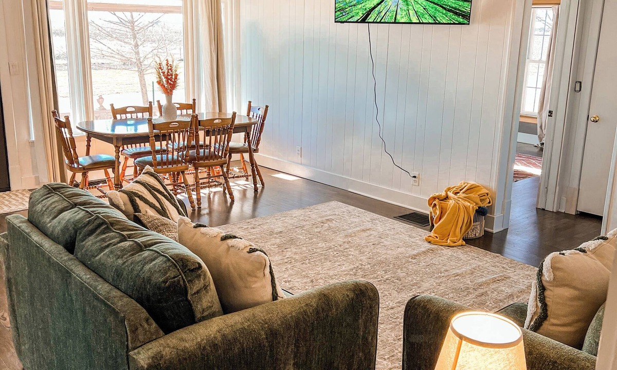 Sullivan House | Country Comfort House Relax, Recharge, Repeat