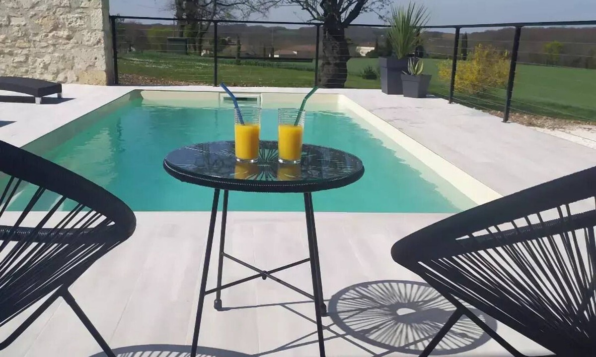 Saint-Beauzeil Cottage | Country cottage in Quercy with private swimming pool