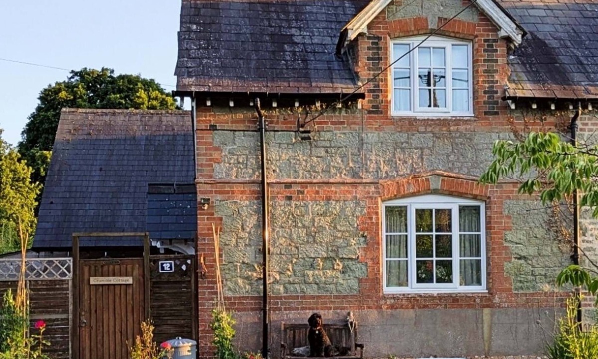 Motcombe Cottage | Country cottage.nPerfect quiet retreat, away from the hustle and bustle of life.