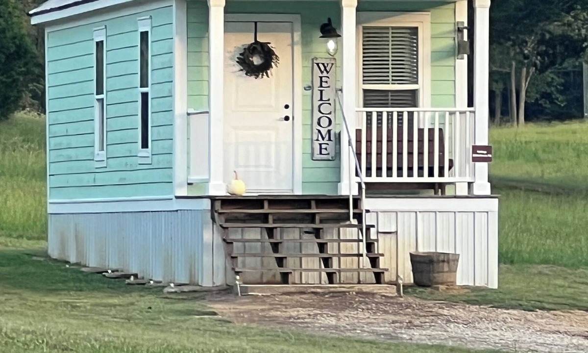 Batesville Cottage | Country Cottage