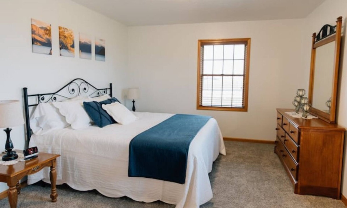 Nappanee House | Country Cottage