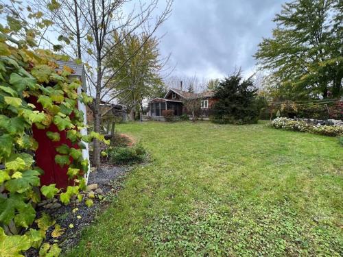 Town of Jerusalem House | Country Cottage