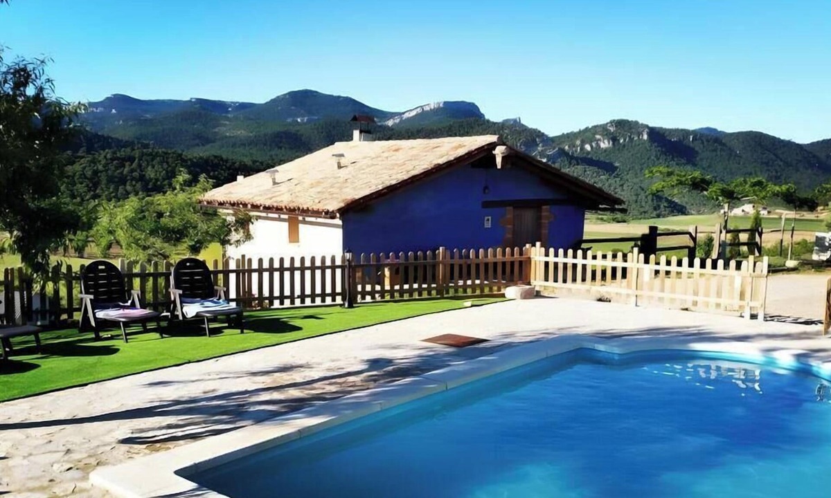 Penarroya de Tastavins House | Country House 'La Sala' with Mountain View, Shared Pool and Wi-Fi