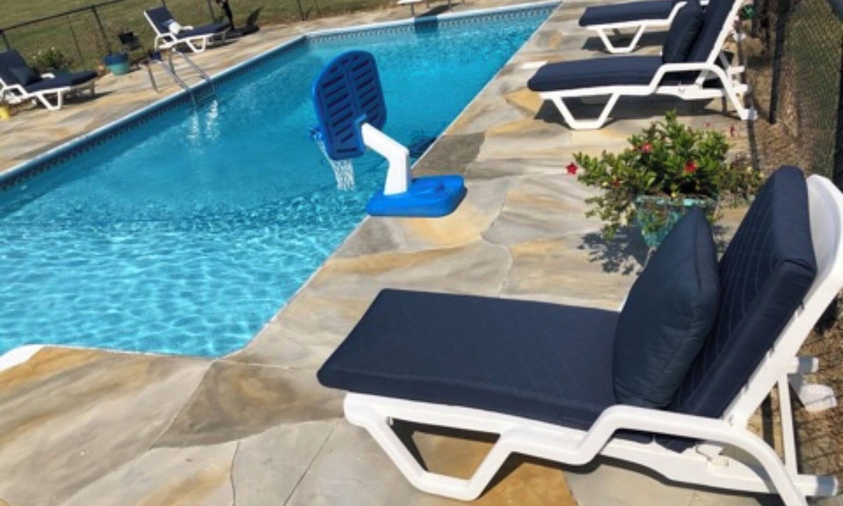 Roxboro House | Country Escape Near Hyco Lake & VIR—Pool, Trail, Fun for All
