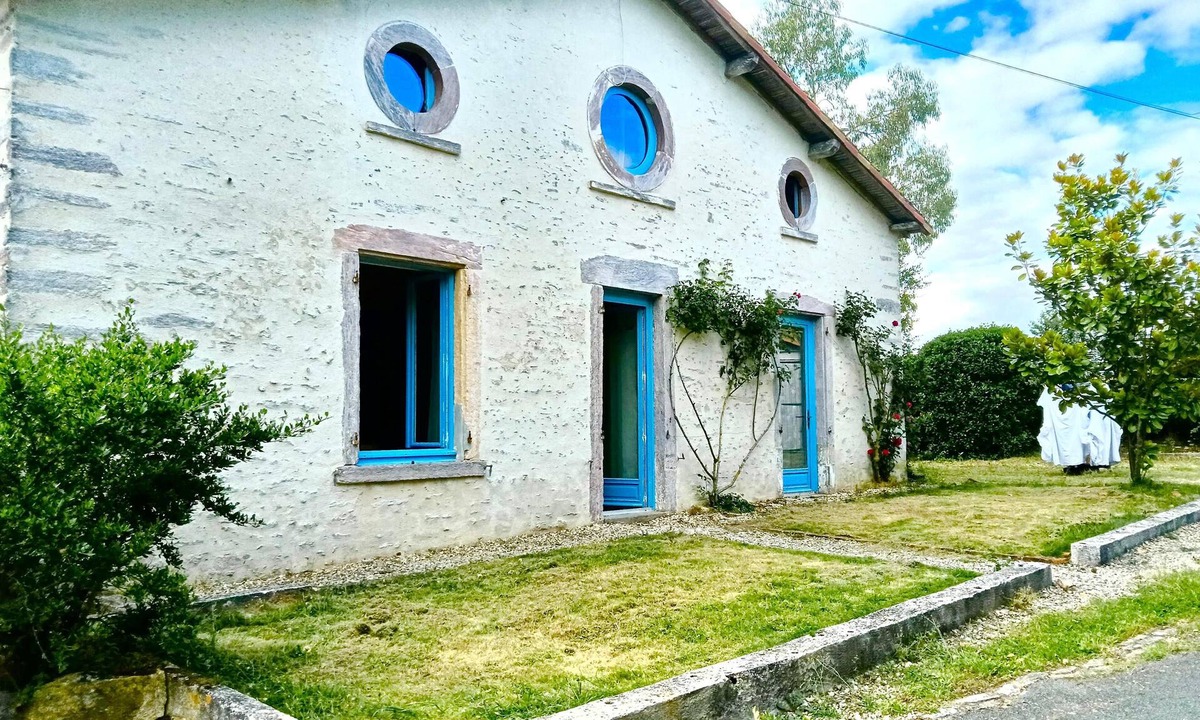 Saint-Pierre-du-Chemin House | Country house for rent - Near Puy du Fou - with summer swimming pool