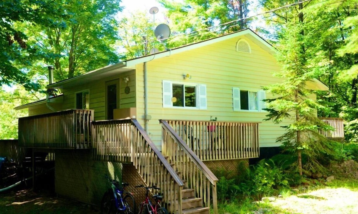 Bracebridge House | Country Getaway on Muskoka River, Bracebridge 31 + Rental