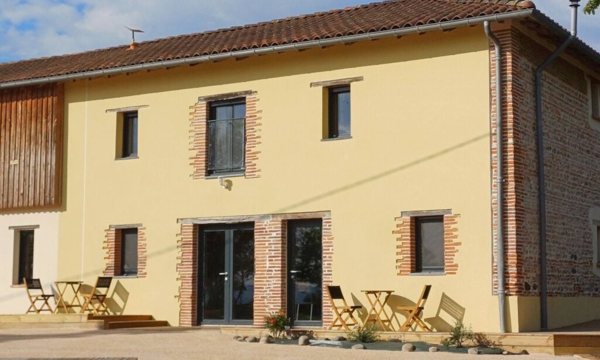 Goutevernisse Other | Country gite and B&B, reception room, garden, swimming pool