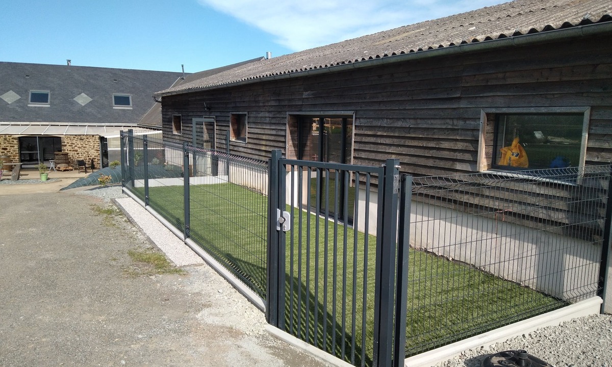 Le Bourgneuf-la-Foret House | Country house with heated indoor pool