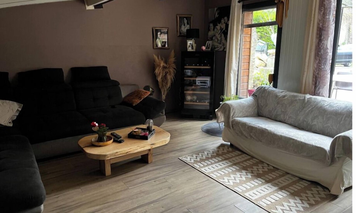 Saint-Felix-Lauragais House | Country house with woodturning presentation