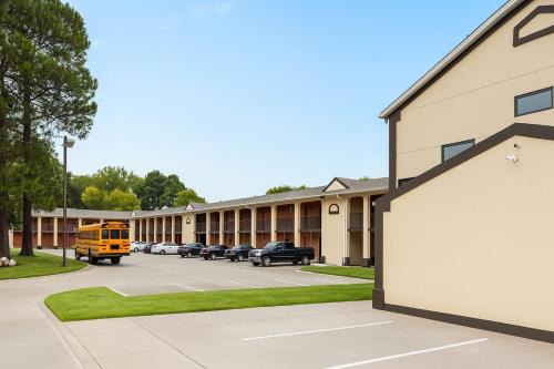 Franklin Hotel | Country Host Inn