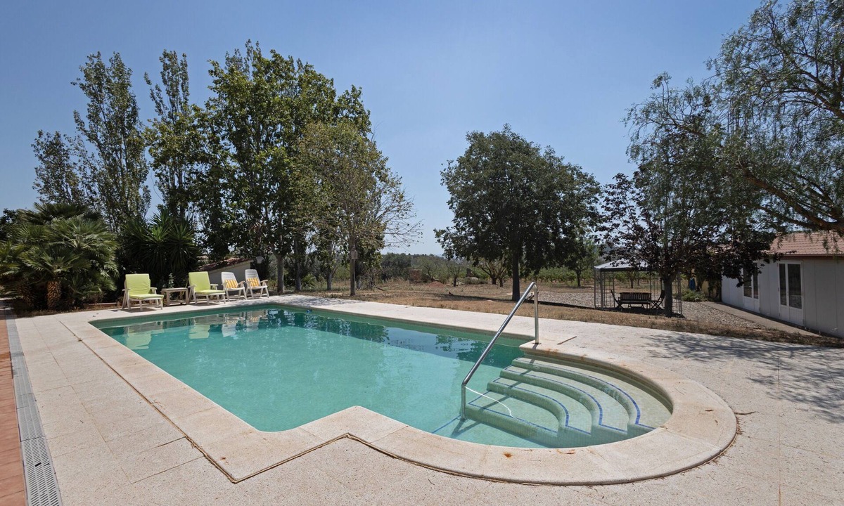 Vilobi Del Penedes Villa | Country House 'La Geneta' with Private Pool, Wi-Fi and Air Conditioning