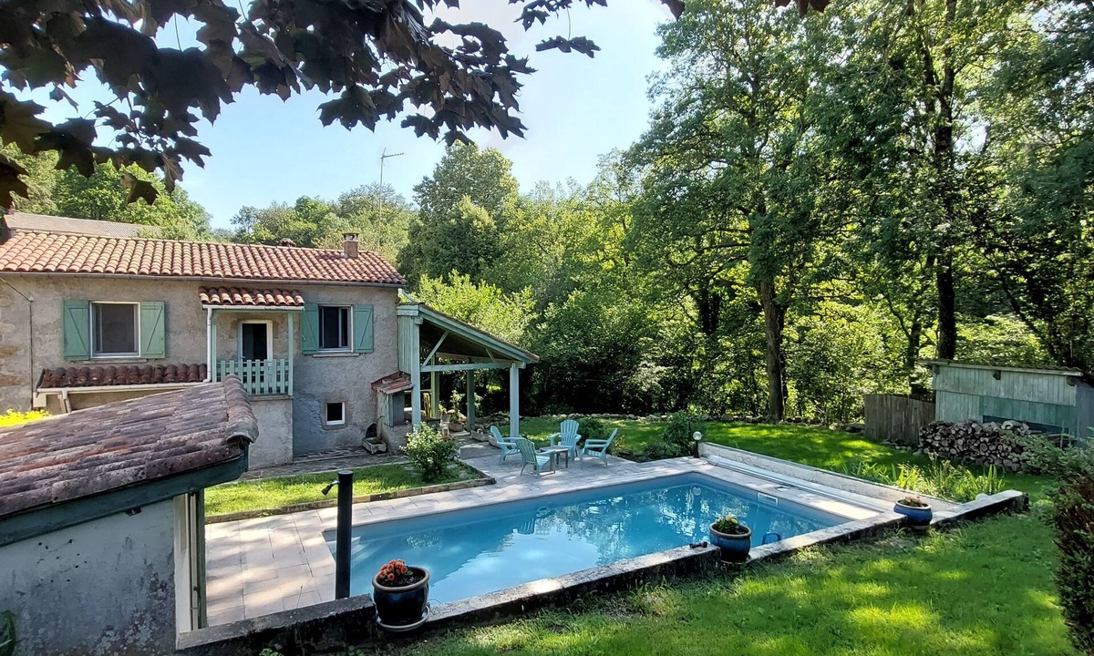 Lasfaillades House | Country house, authentic, with swimming pool.