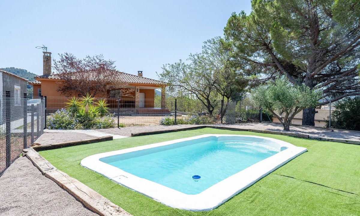 Alforja House | Country House 'Ca La Cuca' with Mountain View, Private Pool and Wi-Fi
