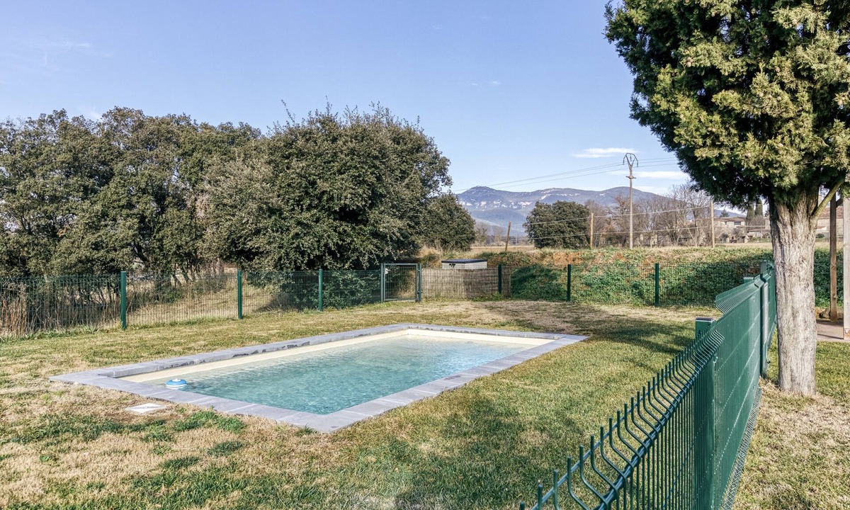 Maia de Montcal Villa | Country House 'Cal Tort' with Mountain View, Private Pool and Wi-Fi