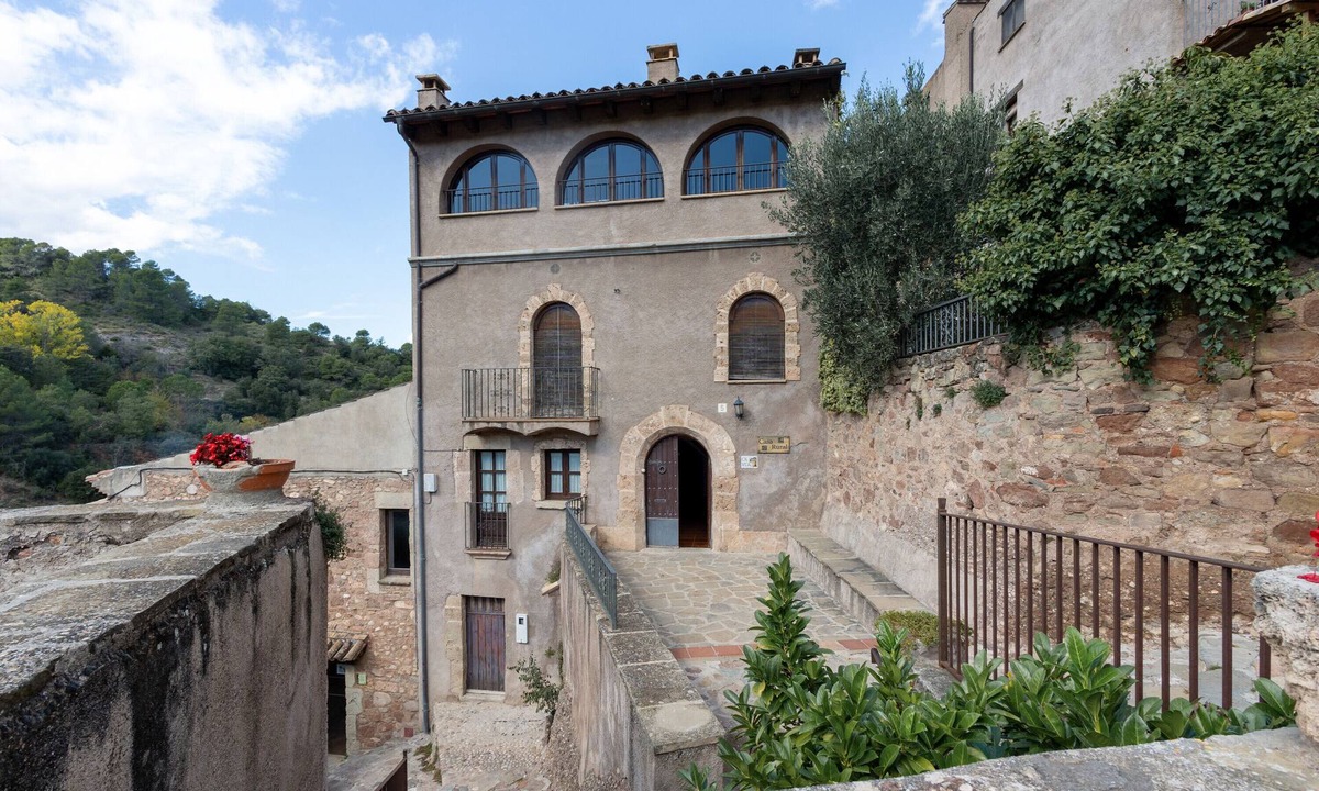 Mura House | Country House 'Cal Vidal' with Mountain View, Wi-Fi and Air Conditioning
