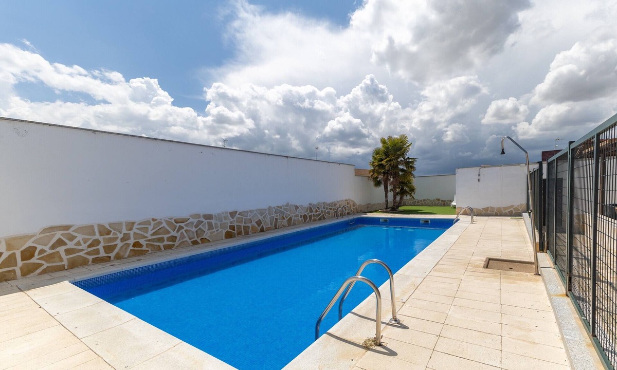 Galvez House | Country House 'Callejón Del Pozo 2' with Shared Pool, Wi-Fi and Air Conditioning