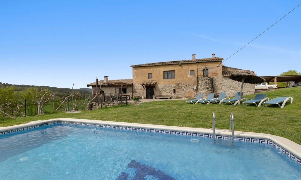 Sagas House | Country House 'Casamira' with Mountain View, Private Pool and Wi-Fi