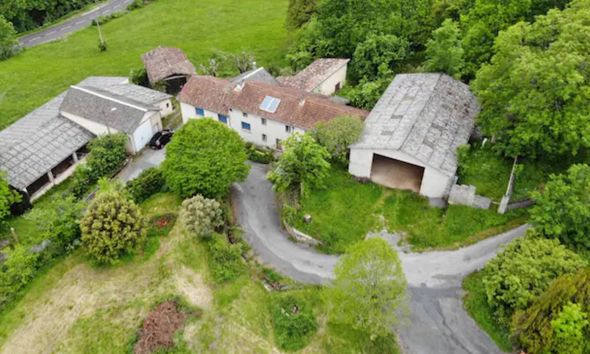 Cambounes House | Country House – Comfort, Private Garden, and a Nature Retreat in Cambounès