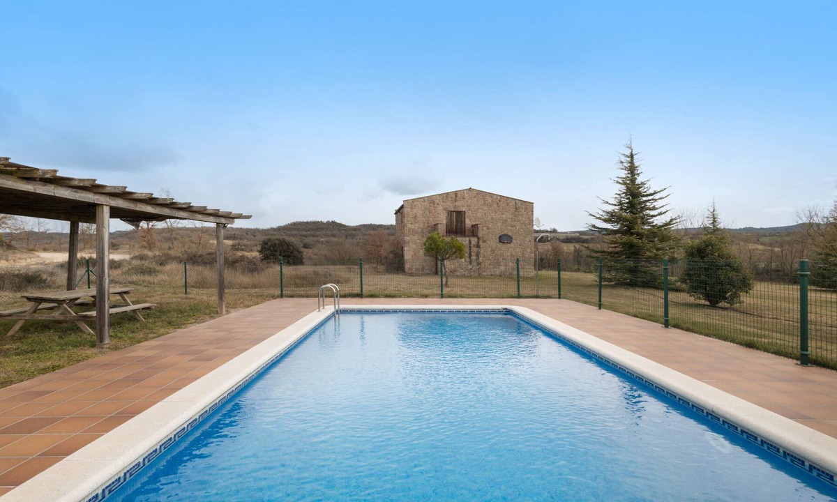 Santa Maria de Merles House | Country House 'El Sagnari' with Mountain View, Wi-Fi and Air Conditioning