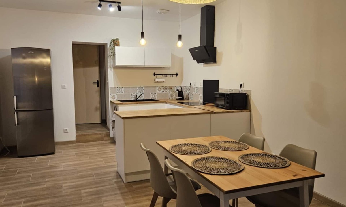 Tincourt-Boucly House | Country house for a stopover, work or holiday