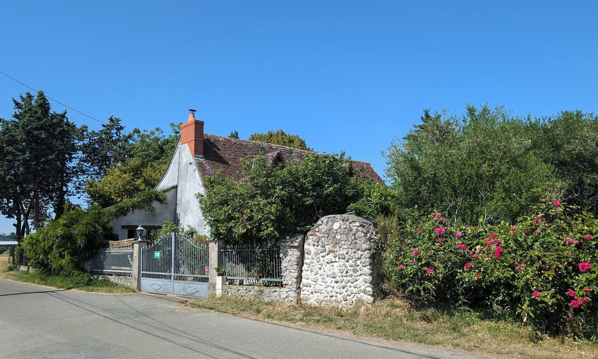Fondettes House | Country house