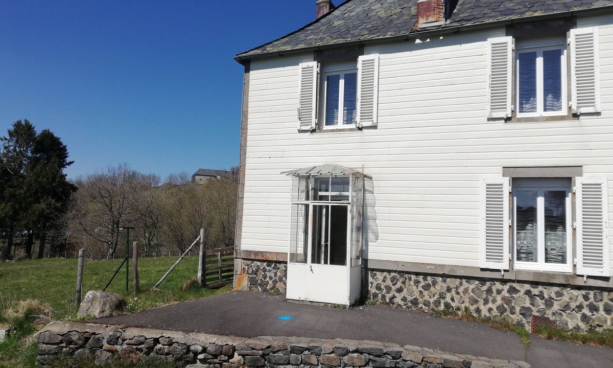 Saint-Saturnin House | Country house