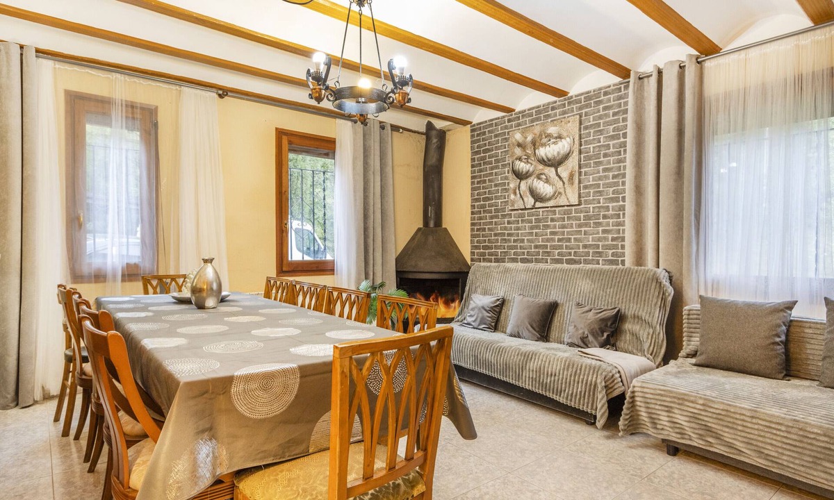 Oden Villa | Country House 'Gran Parents' with Lake Views, Wi-Fi and Air Conditioning