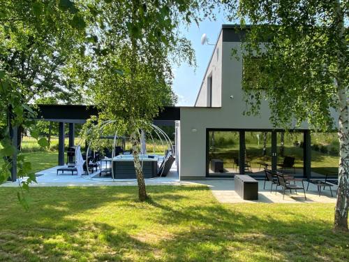 Gospic Villa | Country house Greenfields