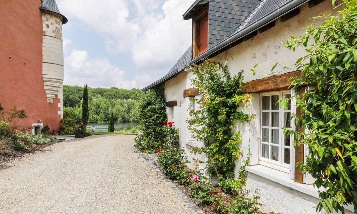 Continvoir House | Country House - Lakeview Terrasse Access to Pool