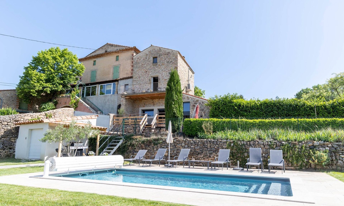 La Tour-Sur-Orb House | Country house 'Maison De Village' with private pool, Wi-Fi and air conditioning