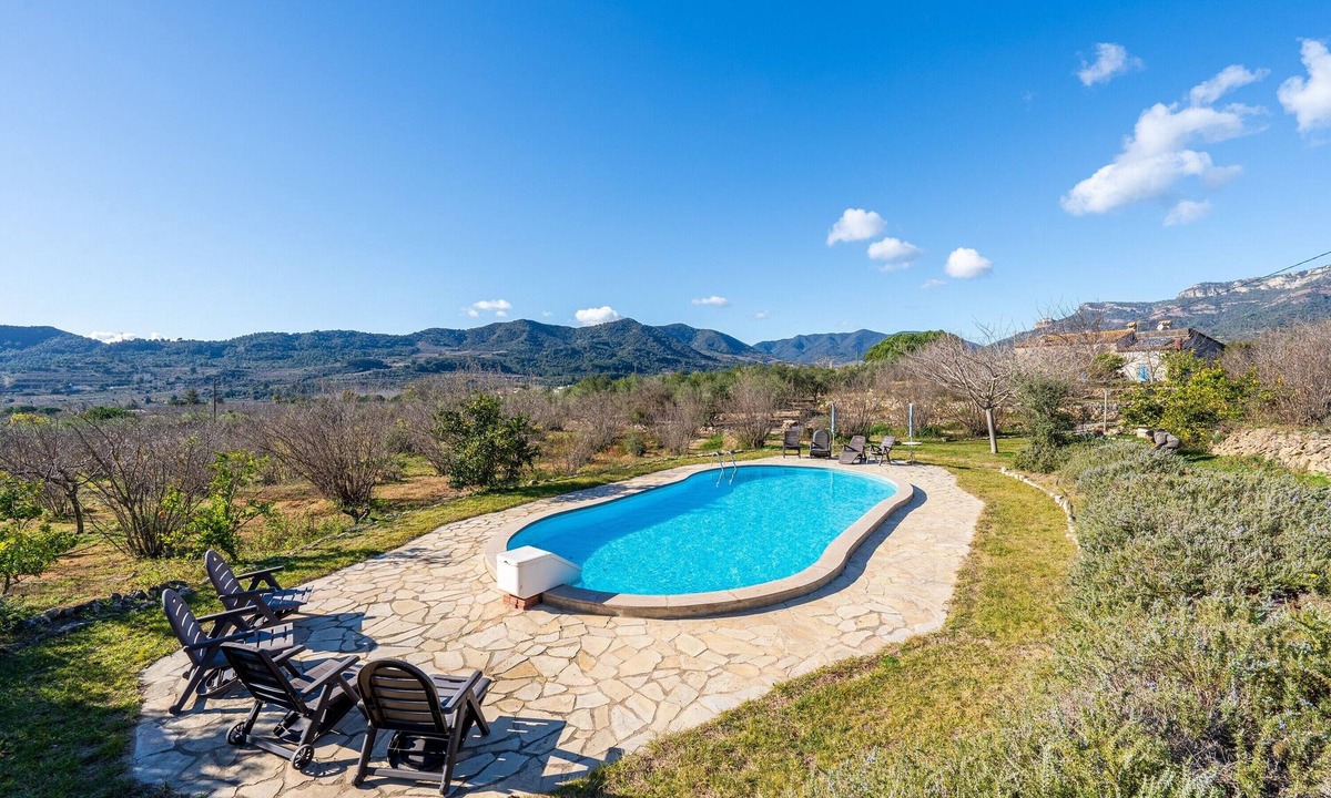 Alforja House | Country House 'Mas Fullat' with Mountain View, Wi-Fi and Air Conditioning