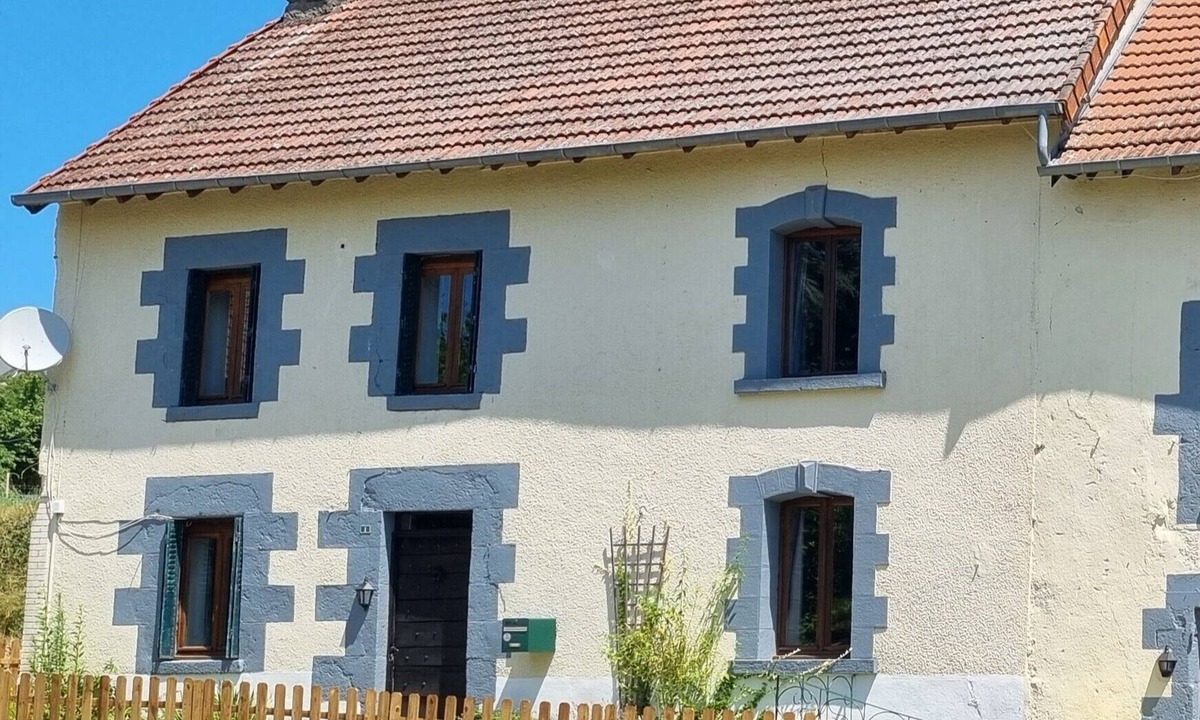 Janaillat House | Country House 'Meadow View - Grande Gîtes' with Private Pool, Terrace, and Wi-Fi