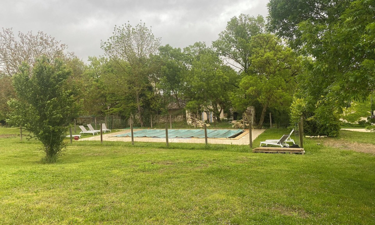 Solomiac House | Country house, park and private pool. Pets allowed