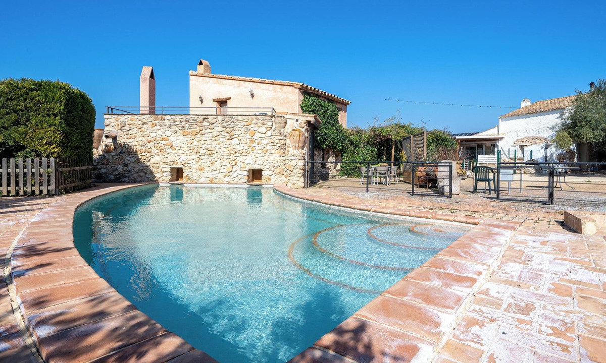 El Perello Villa | Country House "Teresina" with Mountain View, Pool & Wi-Fi