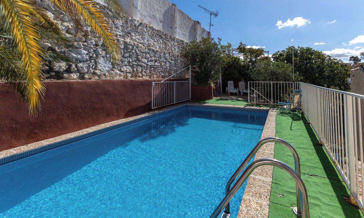 Valdelaguna House | Country House 'Villa Florita' with Private Pool, Wi-Fi and Air Conditioning
