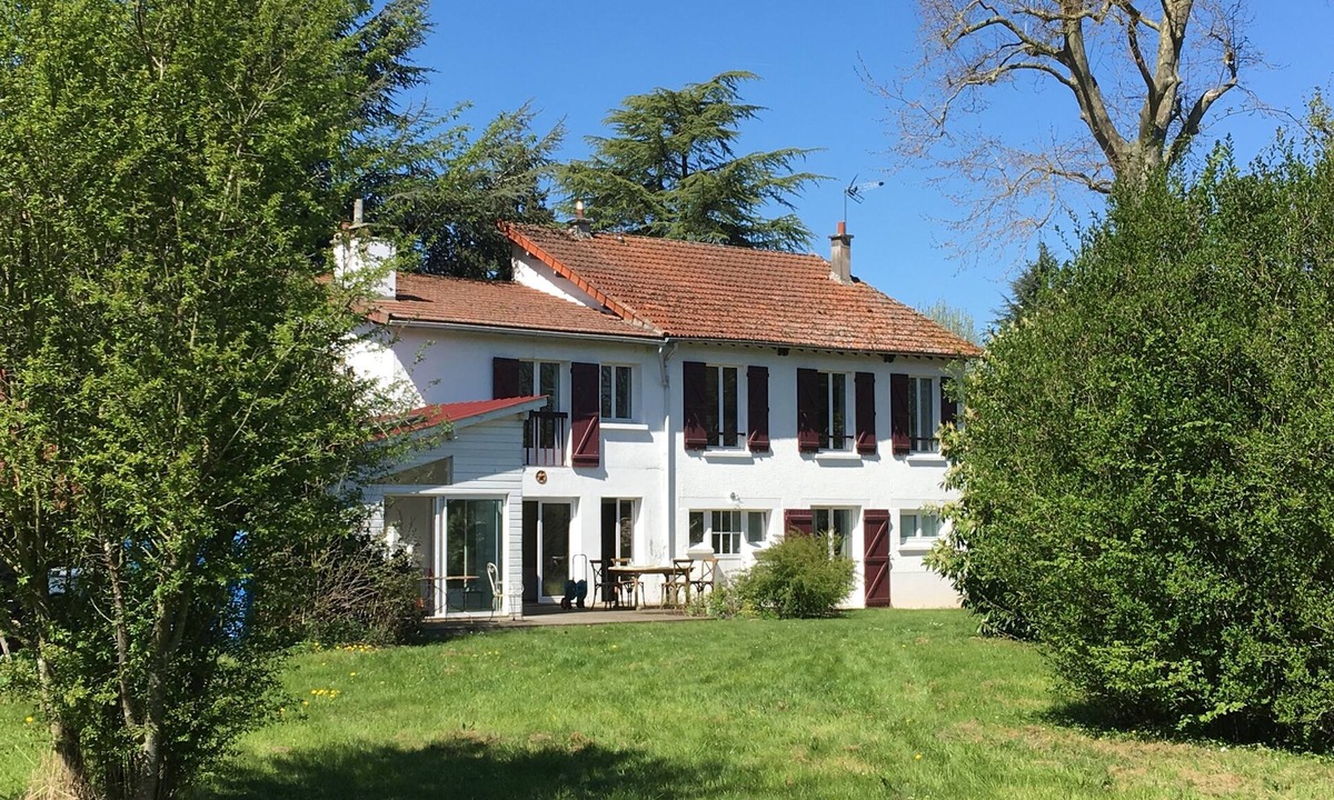 Auffargis House | Country house with private forest, tennis, bicycles and sports activities