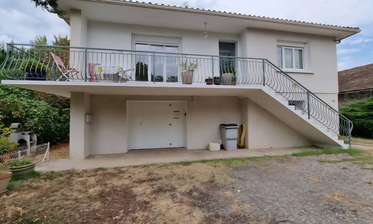 Galapian House | Country house with wonderful view over the Lot valley
